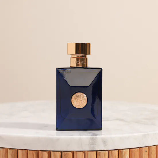 عطر بور أوم ديلان بلو او دي تواليت للرجال من فرزاتشي | 50 مل