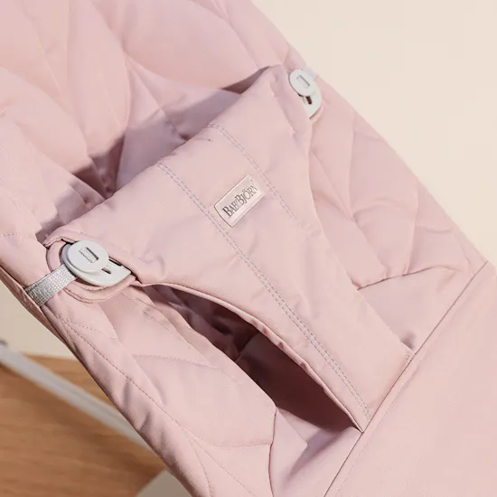 BabyBjorn Pink Bouncer Bliss Cotton Petal Quilt