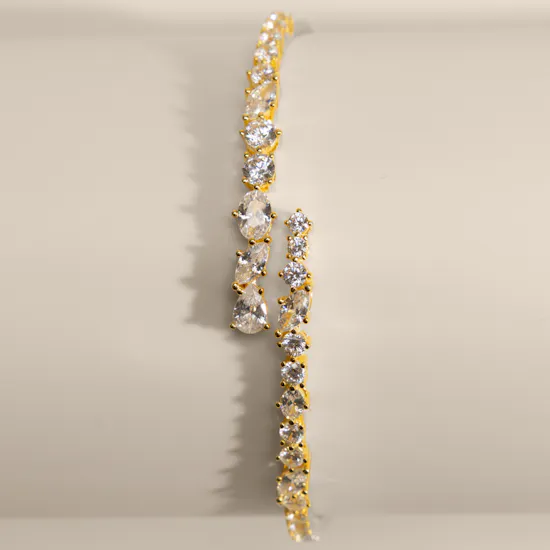 Artsy Flutter Cuff Gold-plated Bracelet