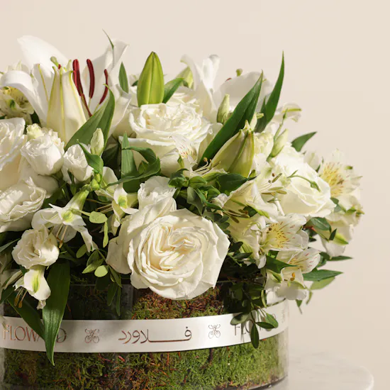 White Charm Flowers Vase