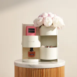 Wrapped in Elegance Women's Gift Set Wrapped in Elegance Women's Gift Set