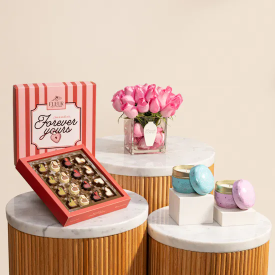 Candle Connection Scented Candles Set | Fleur Hearts Chocolates and Pink Roses