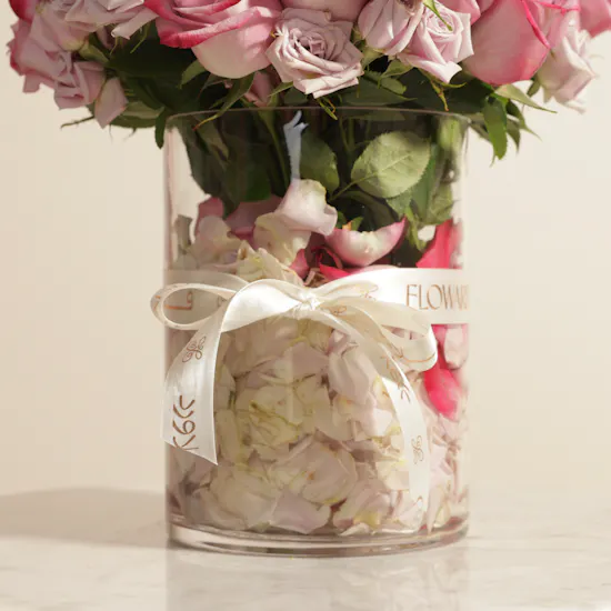 Munch Bakery Vanilla Cake | Golden Birthday Flowers Vase