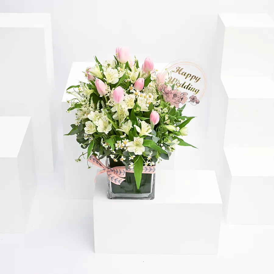 Wedding Soft Blooms | Glass Vase 1