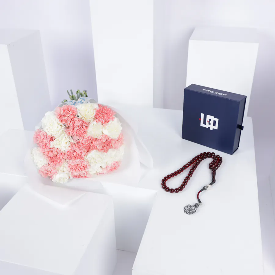 Kun Maroon Misbaha | Carnation Bouquet 1