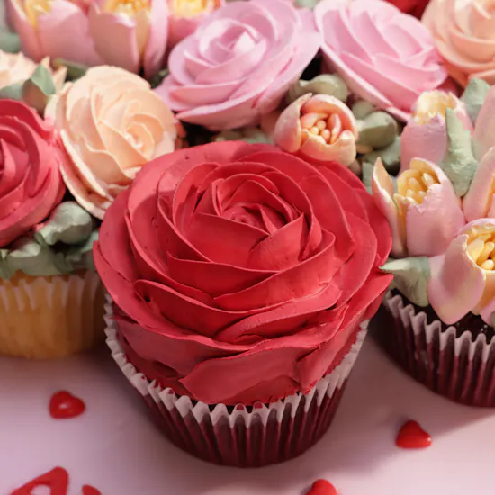 Floward Love Floral Cupcakes Bouquet