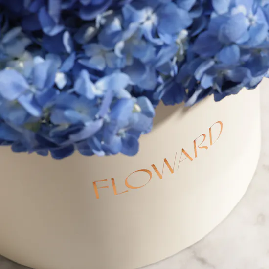 Stunning Blue Hydrangea Box | 15 Flowers