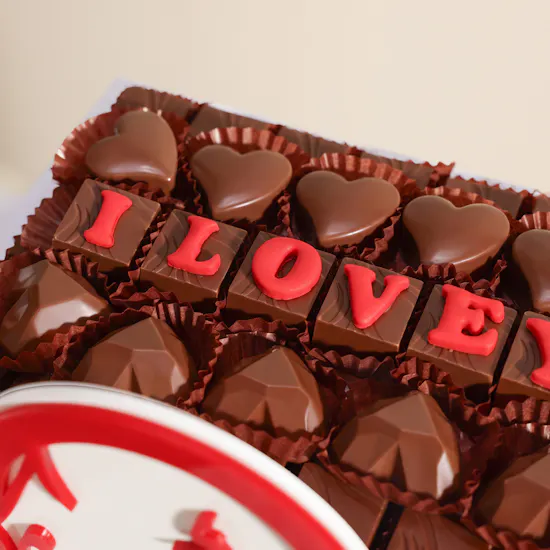 Floward Charming I Love You Chocolate Tray