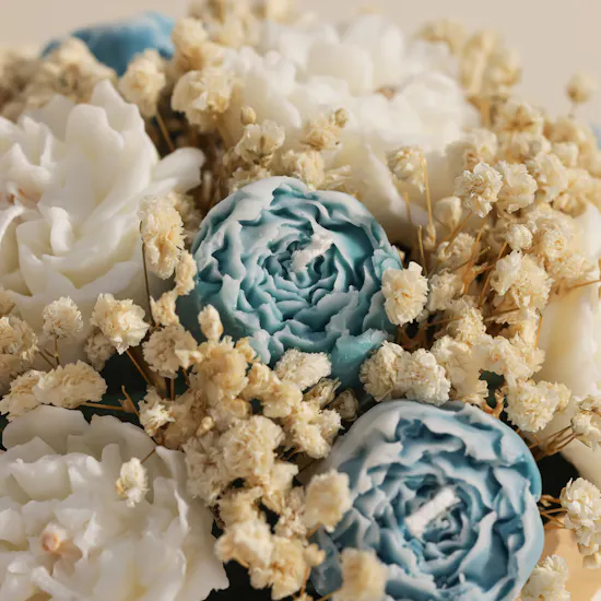 Done By SHK Medium Candle Blue and White Bouquet