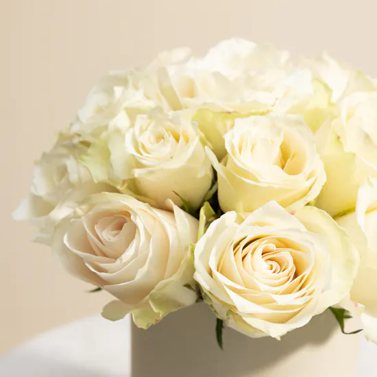 Charbonnel et Walker Caramelized Biscuit Chocolates Truffles | Dreamy White Roses Box