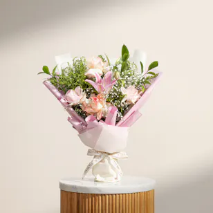 Blushing Splendor Flower Bouquet Blushing Splendor Flower Bouquet