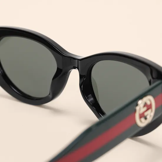 Gucci Black Cat-eye Frame Women's Sunglasses