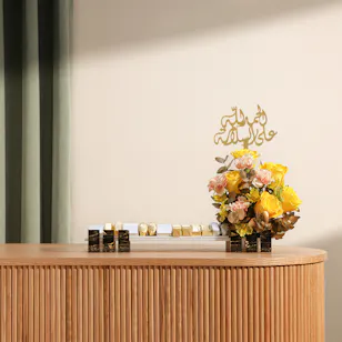 Floward Chocolate Tray | Shiny Flowers 