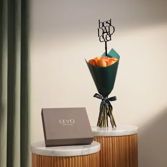 Levo Crepe Dentelle Medium Chocolate Box | Father's Day Flower Bouquet