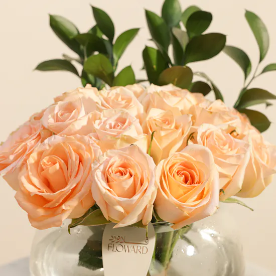 Kun Luxury Rosary | Astounding Peach Roses Vase
