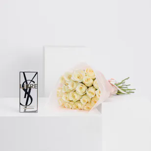 Yves Saint Laurent Libre intense | White Bouquet Yves Saint Laurent Libre intense | White Bouquet
