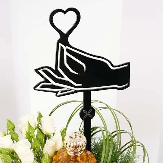 Yasania Topaz Edp | Love Vase