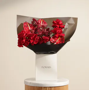 Amour Red Flowers Bouquet Amour Red Flowers Bouquet