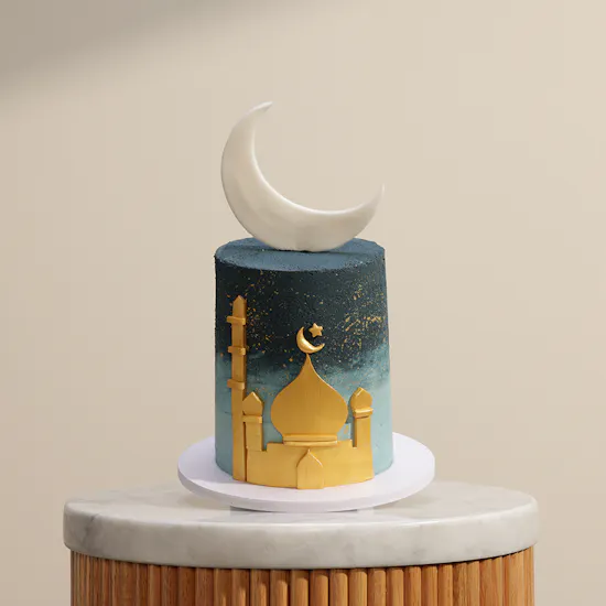 كيك الفانيليا بتصميم رمضان من سويتليشز