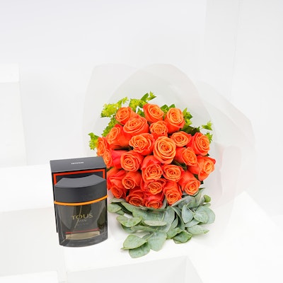 عطر من توس مع باقة الجوري المنعش