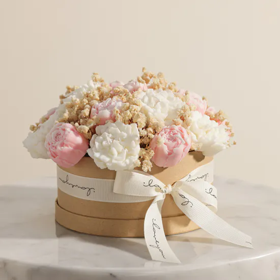 Done By SHK Large Candle Pink and White Bouquet