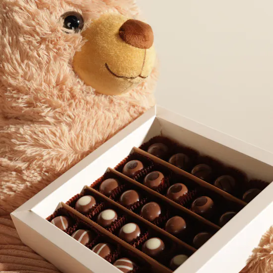 Ghazl Chocolatier Kunafa Chocolate Box | Bear Kids Chair