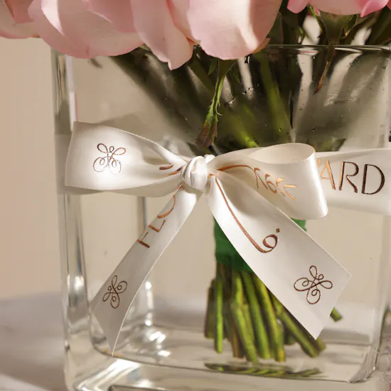 Beautiful Pink Rose Vase | 35 Roses