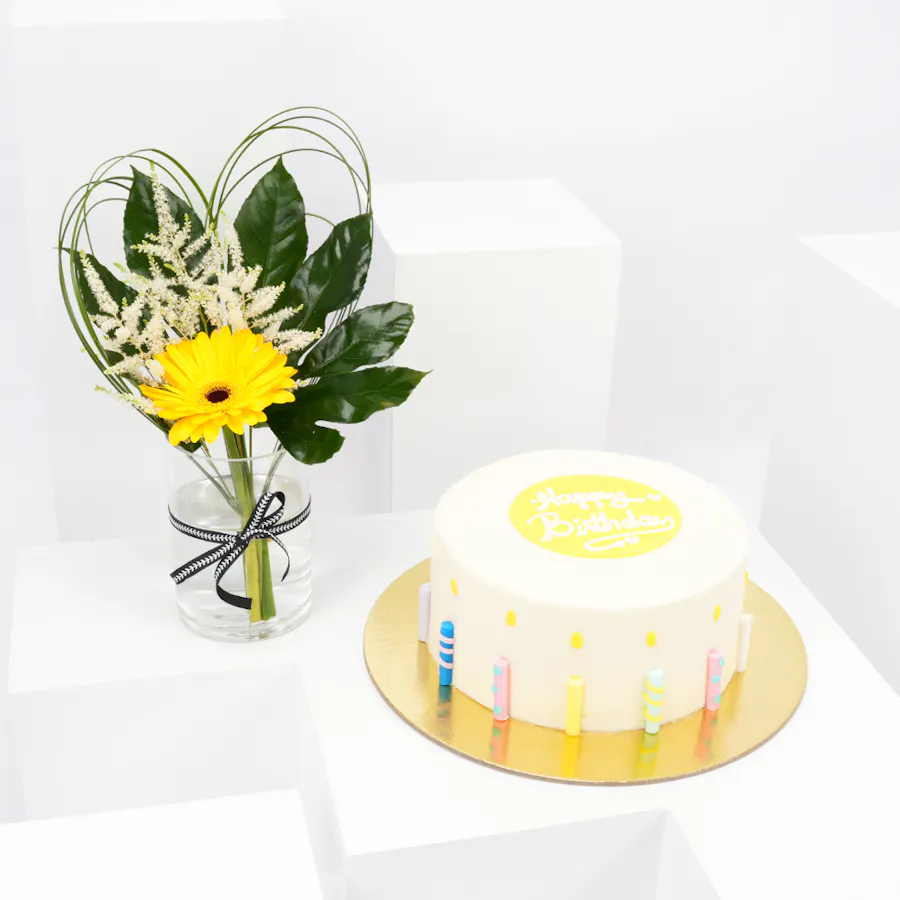 Helen's Birthday Cake | Joyful Vase 1