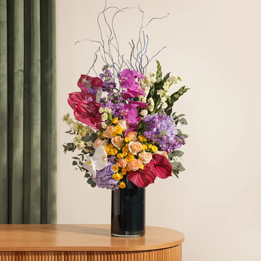 Opulent Petal Collection | Flowers Vase 6