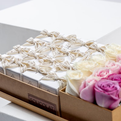 Soucolat Giveaways Chocolates Tray | Roses