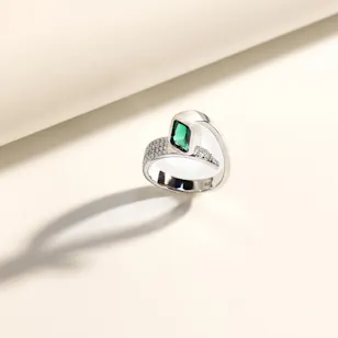 Floward Green Emerald Twisted Women's Ring | Size 8 Floward Green Emerald Twisted Women's Ring | Size 8