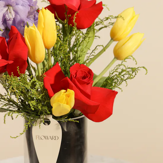 Floward Birthday Cake | New Chapter Flowers Vase