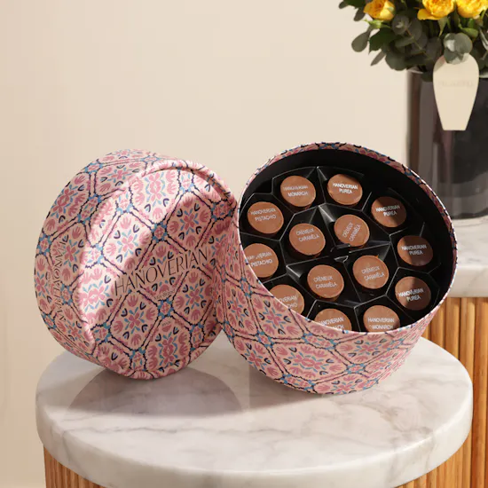 Hanoverian Mix Chocolate Box | Best Dad Sparkling Flower Vase