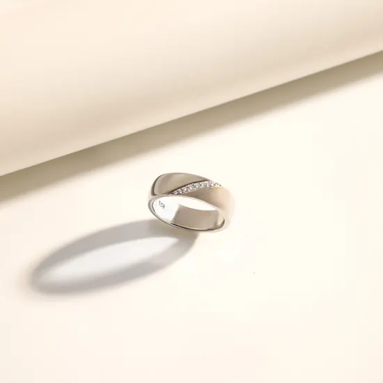 Floward Silver Whisper Unisex Ring | Size 7