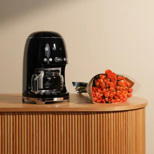 Smeg 50's Style Drip Filter Black Coffee Machine | Flowers Bouquet