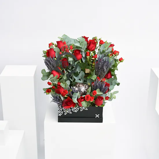Chocolate Box | Red Roses