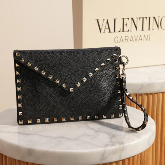 Valentino Garavani Rockstud Women's Black Calfskin Small Pouch