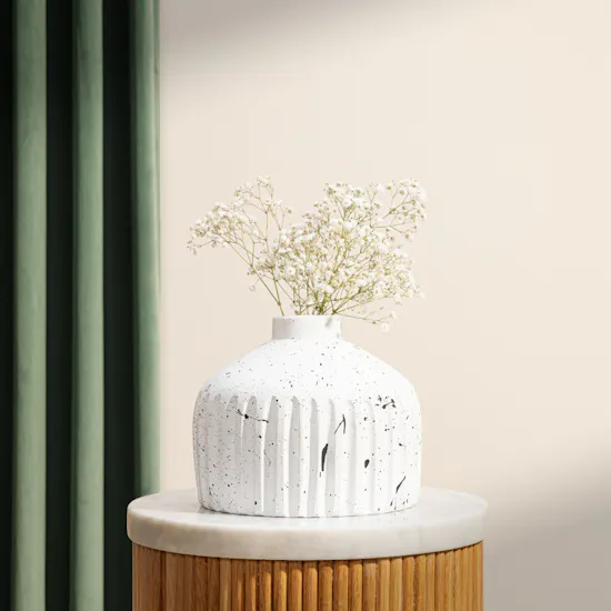 Ukiyo Whispering White Gypsophila Covey Vase