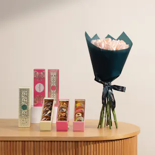 MyGovindas Triple Delights | Signature Flower Bouquet MyGovindas Triple Delights | Signature Flower Bouquet