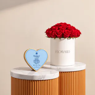 Charbonnel et Walker Dark Caramel Sea Salt Heart Truffle | Romantic Red Roses Box Charbonnel et Walker Dark Caramel Sea Salt Heart Truffle | Romantic Red Roses Box