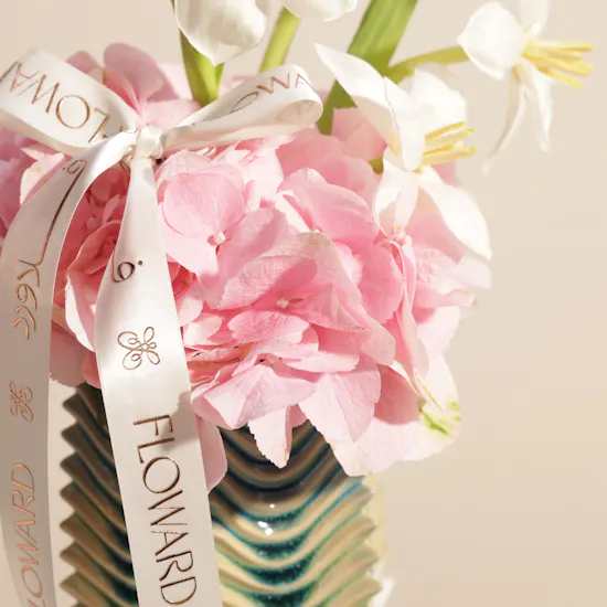 Dreamy Happiness Flower Vase
