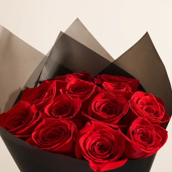 Cle Bakery Scarlet Bloom Cake | Classical Red Roses Bouquet