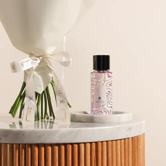 Abdul Samad Al Qurashi Viva La Rose Spray | Birthday Flowers Bouquet & Balloon