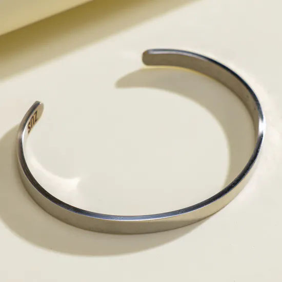 ZUS Stainless Steel Cuff | Silver Color