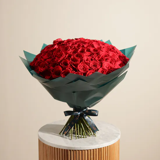 Red Love Aura Bouquet | 100 Roses
