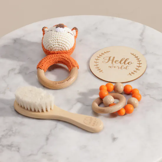 Anvi Baby Newborn Baby Gift Set | Delicate Flower Vase