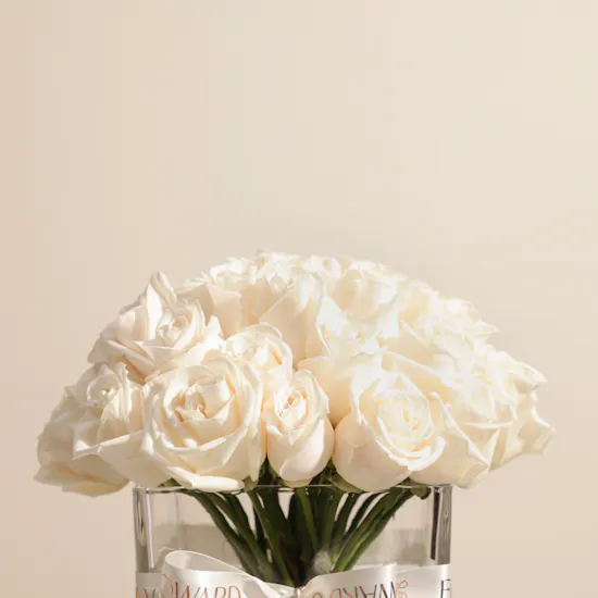 White Roses Garden Vase | 35 Roses