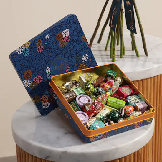 Venchi Murrine Blue Maxi Assorted Chocolate Box | Fresh Flower Bouquet