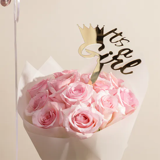 مجموعة هدايا أهلاً بالأميرة الصغيرة | باقة زهور السعادة