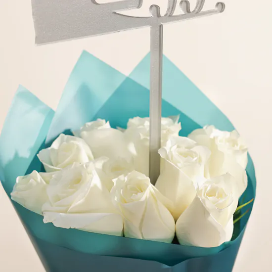 Floward Card 150 KWD | Purely Yours Roses Bouquet